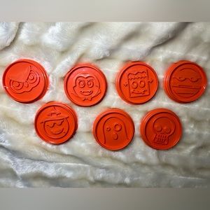 NEW! Pampered Chef Cookie Cutters set/7 - Halloween